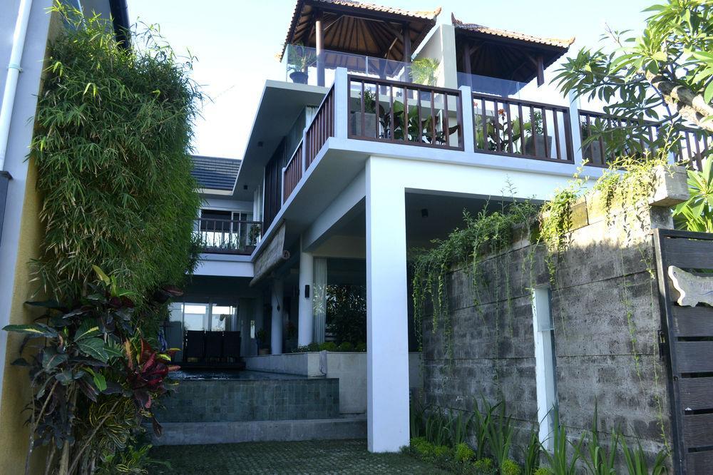 Grace And Milena Guesthouse 꾸따 외부 사진