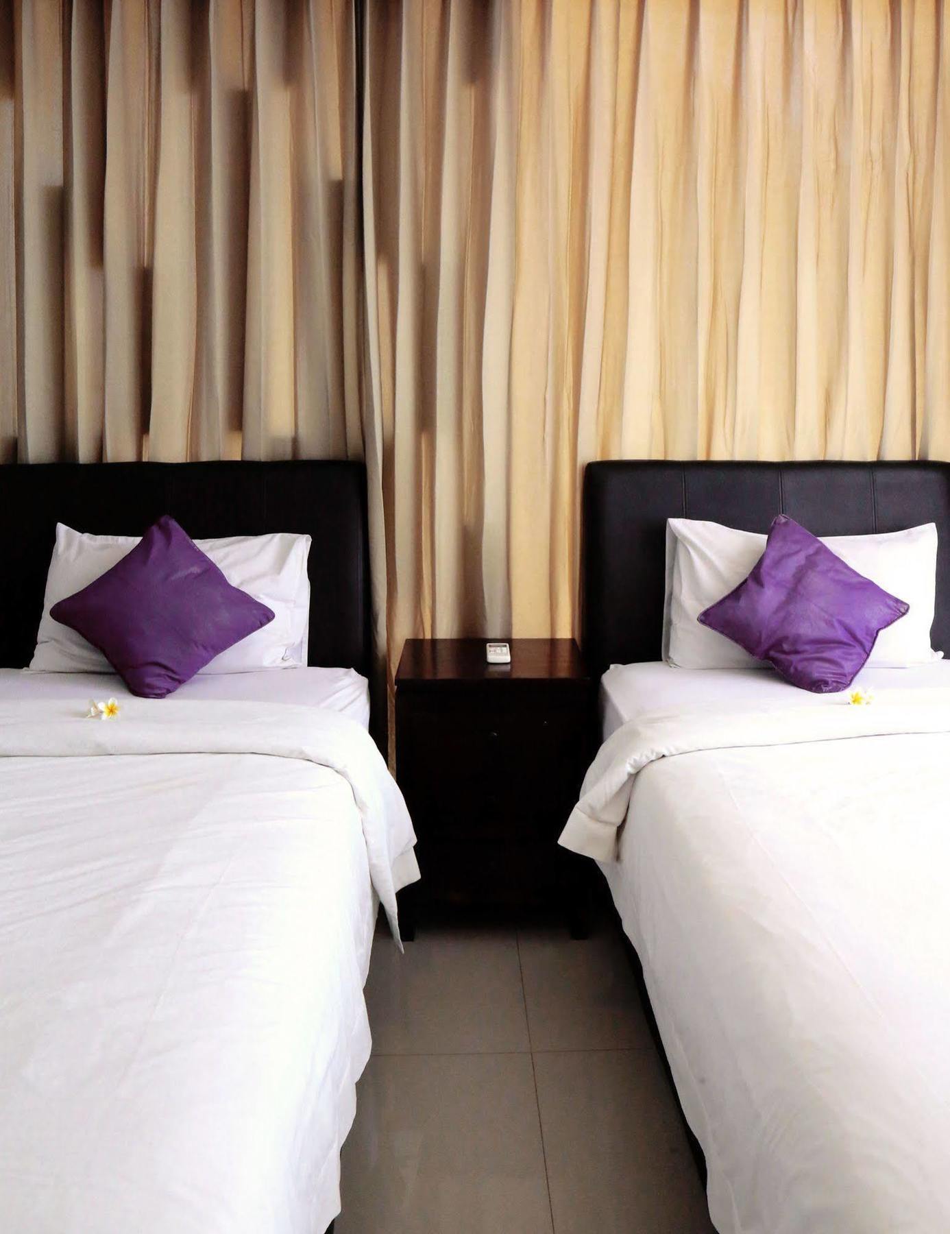 Grace And Milena Guesthouse 꾸따 외부 사진