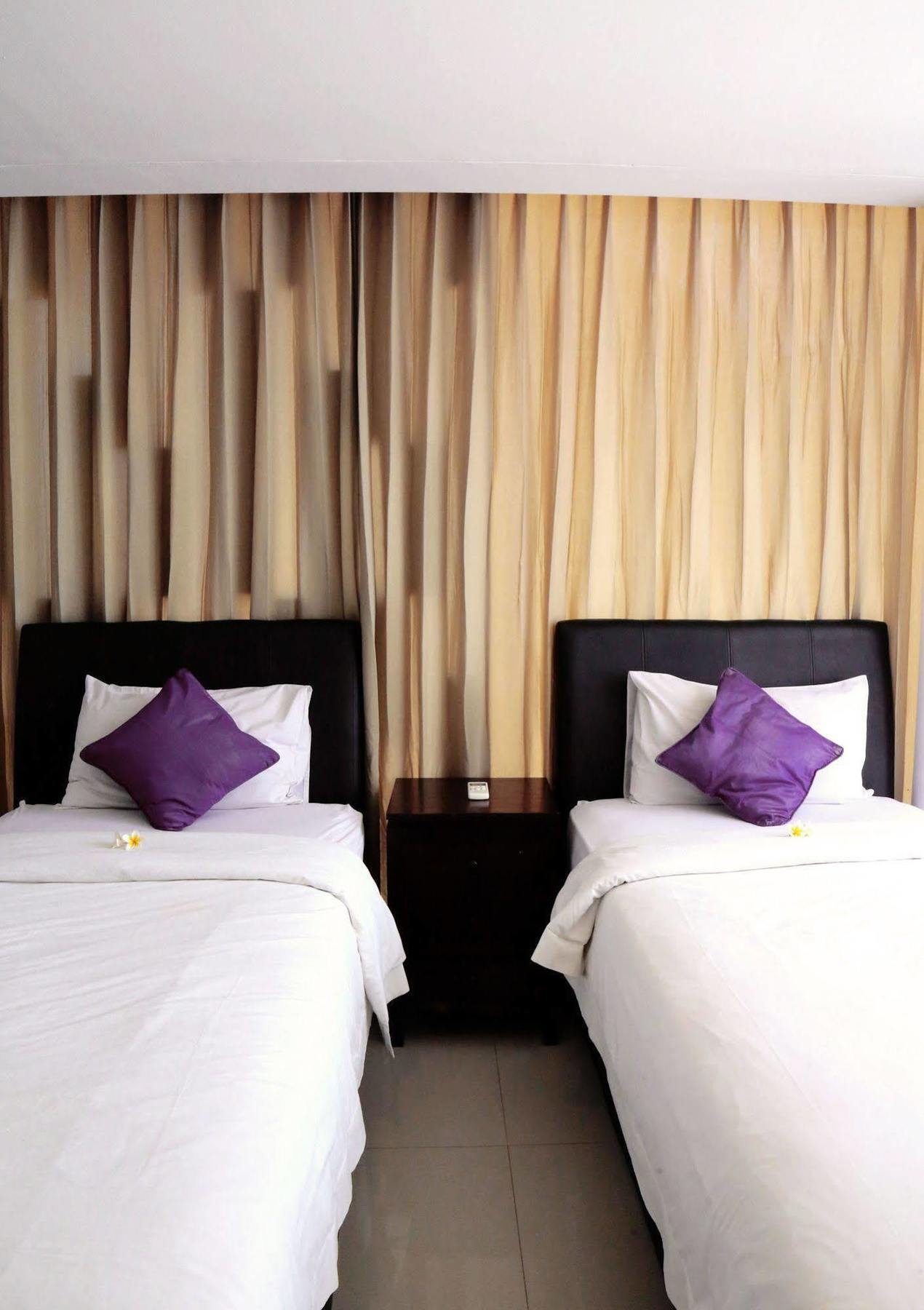 Grace And Milena Guesthouse 꾸따 외부 사진